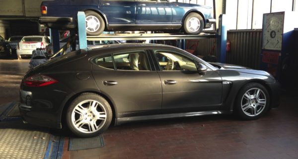 Porsche Panamera Ölwechsel Berlin